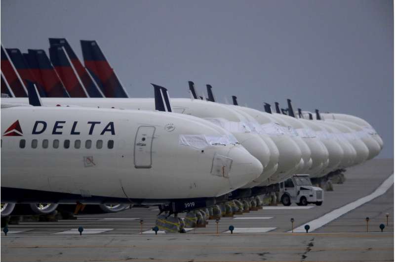 Delta plans to return 400 pilots to active flying by summer