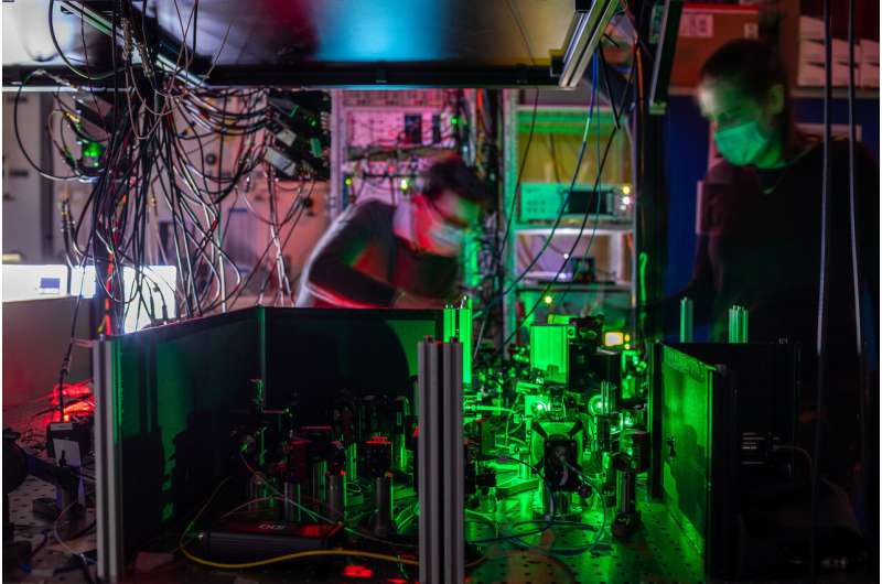 Dutch researchers establish the first entanglement-based quantum network
