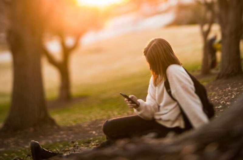 Elevated suicide risk from excess social media time for young teen girls