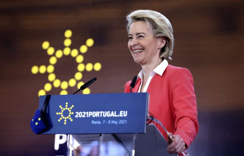 EU agrees potential 1.8 billion-dose purchase of Pfizer jab