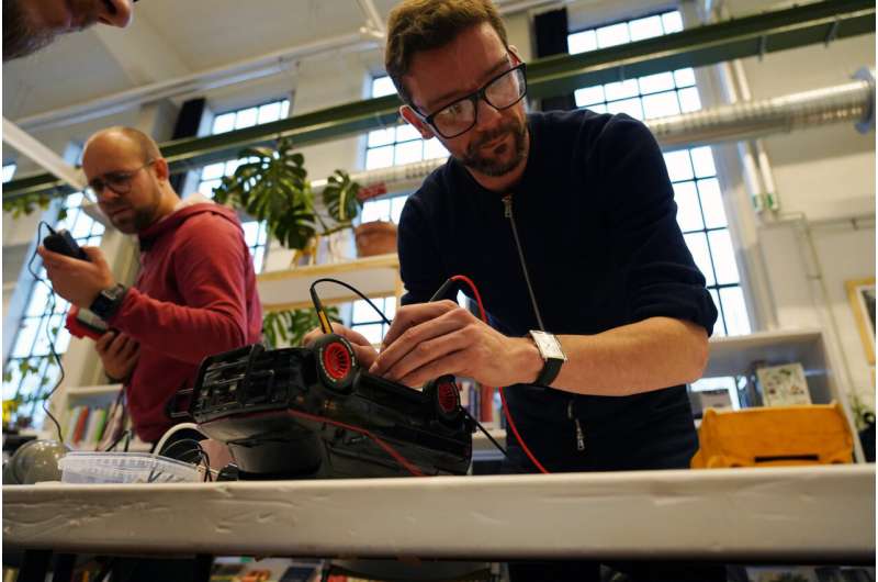 European activists fight for right to repair electronics