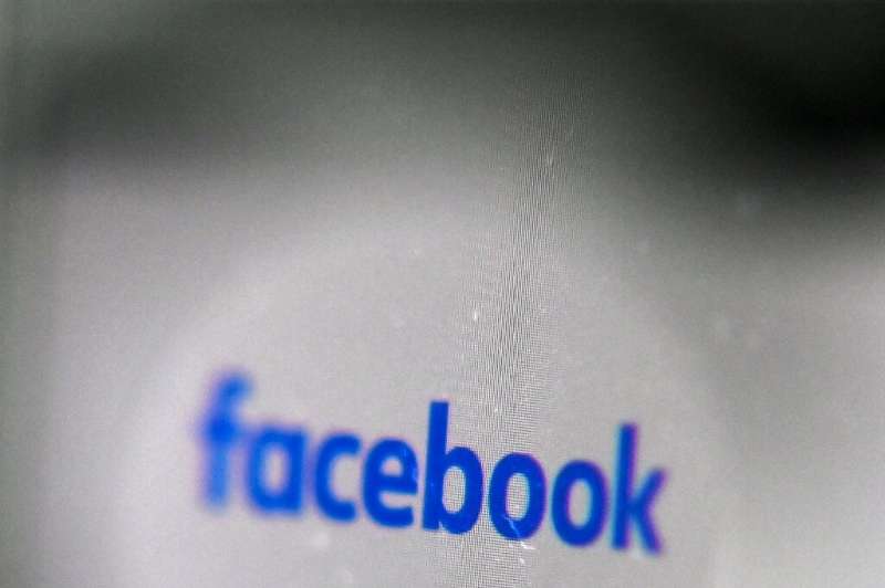Facebook a riposté après qu'une série d'articles aient attaqué ses politiques et son travail