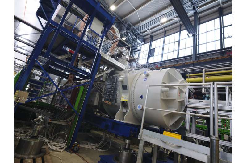 First magnets for FAIR tested at CERN