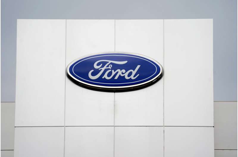Ford overcomes computer chip shortage, posts surprise profit