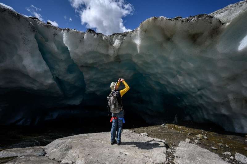 Glaciologist Matthias Huss is the head of a scientific network documenting the shrinking of the Swiss glaciers in the face of a 