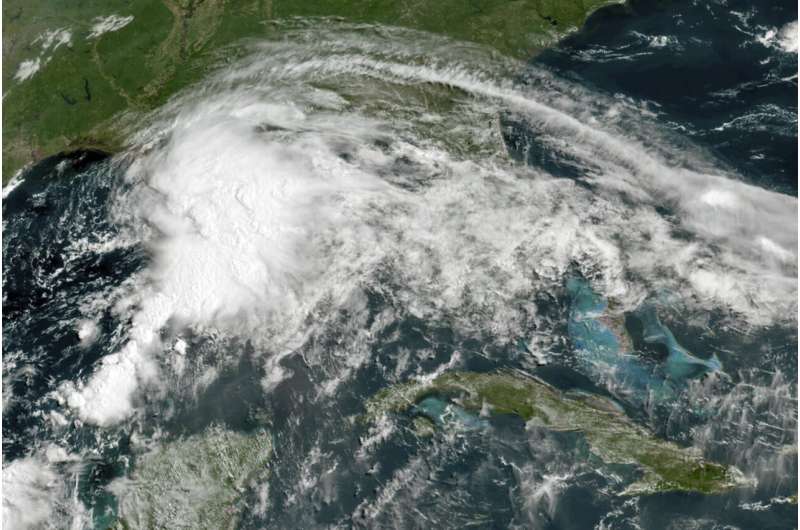 Gulf coast eyes strong but disorganized tropical weather