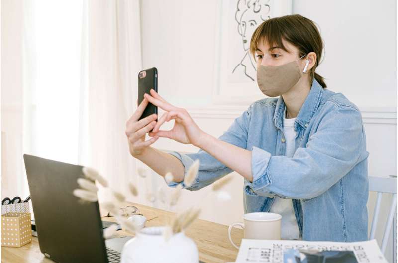 How face masks hinder communication