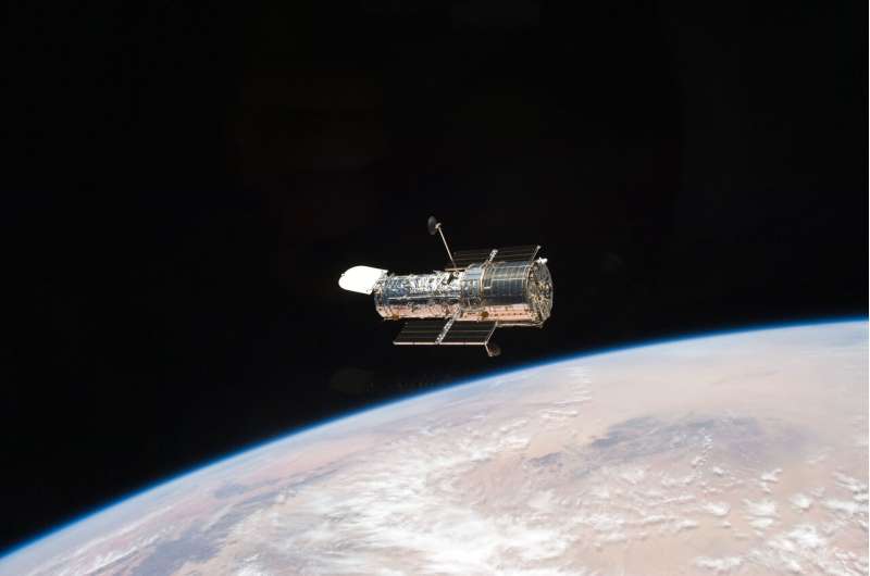 Hubble remains in safe mode, NASA team investigating