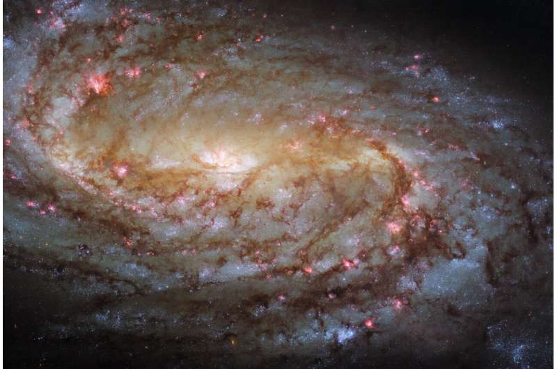 Image: Hubble gets galactic déjà vu