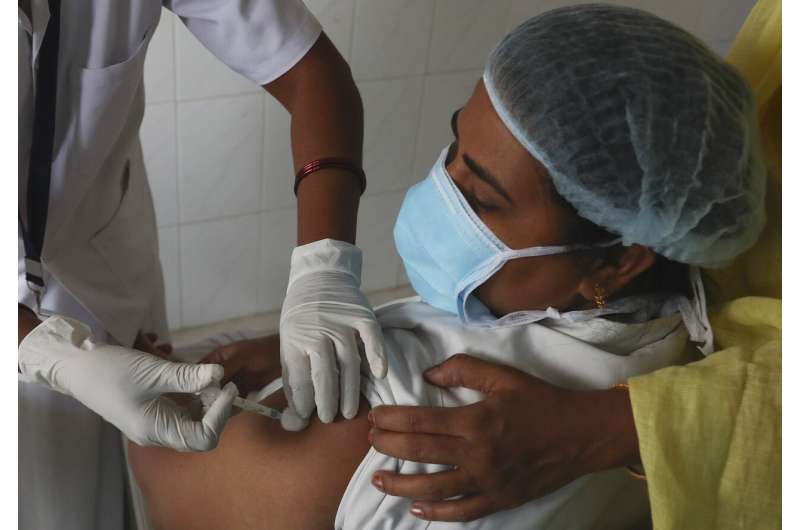 印度的本土疫苗开发商警告有些人避免射击