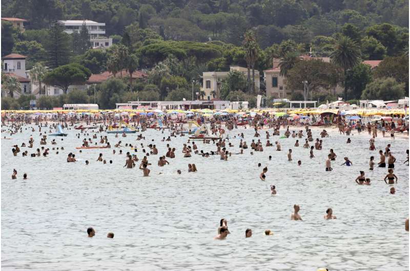 Italy swelters as Spain, Portugal brace for coming heat wave