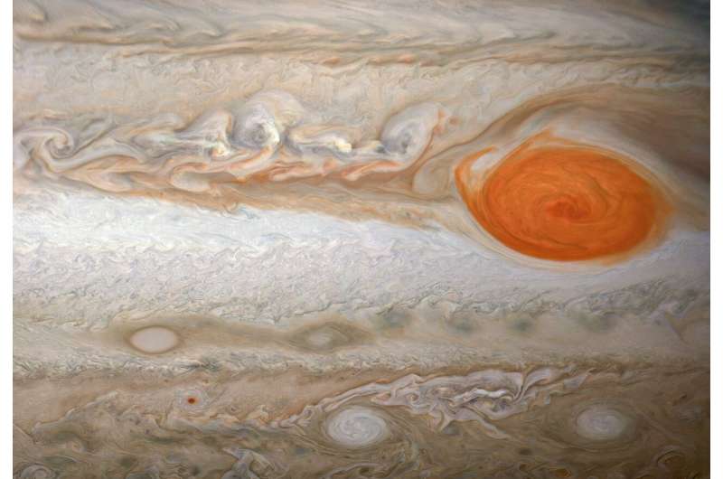 Juno peers deep into Jupiter's colourful belts and zones