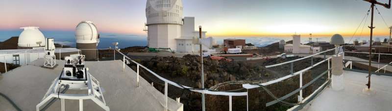 LaserSETI installs 2nd observatory at Haleakala Observatory
