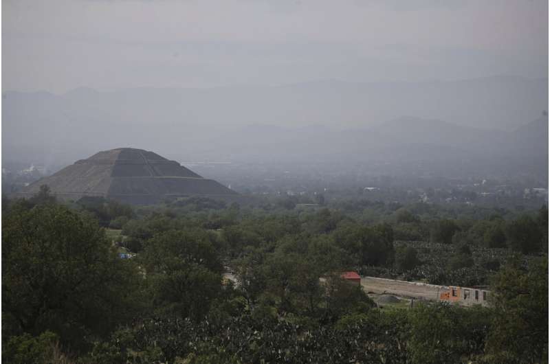 Mexico raids building project next to Teotihuacán pyramids