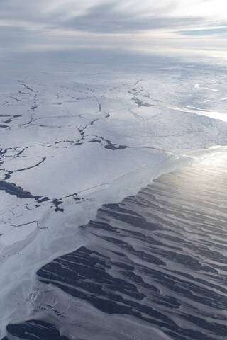 NASA satellites show how clouds respond to Arctic sea ice change