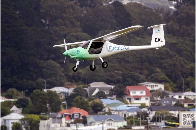 New Zealand strait crossed for first time by electric plane