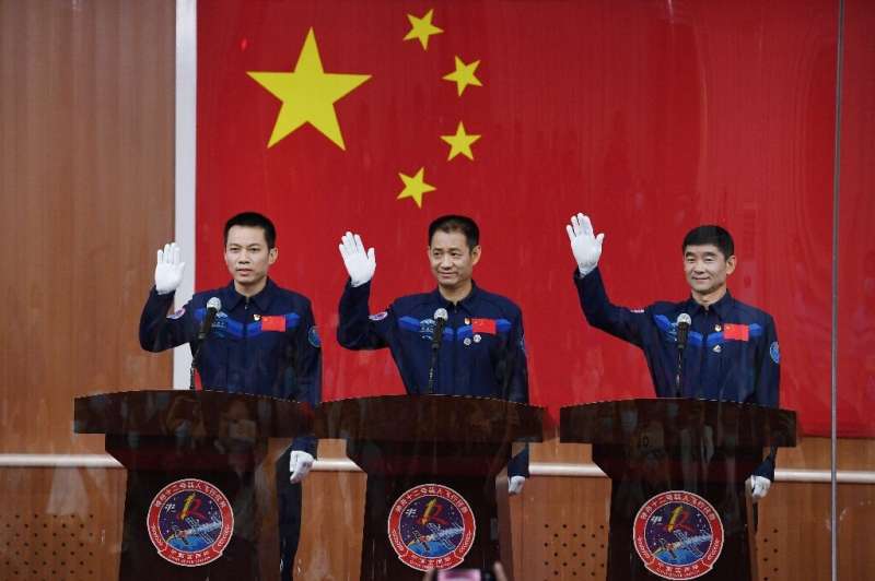 Nie Haisheng (C), Liu Boming (R) and Tang Hongbo will be the first crew on China's new space station