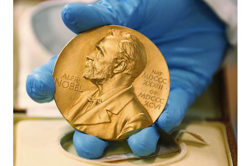 Nobel panel to reveal 2021 prize for physics