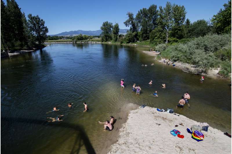 Northwest sizzles as heat wave hits many parts of US