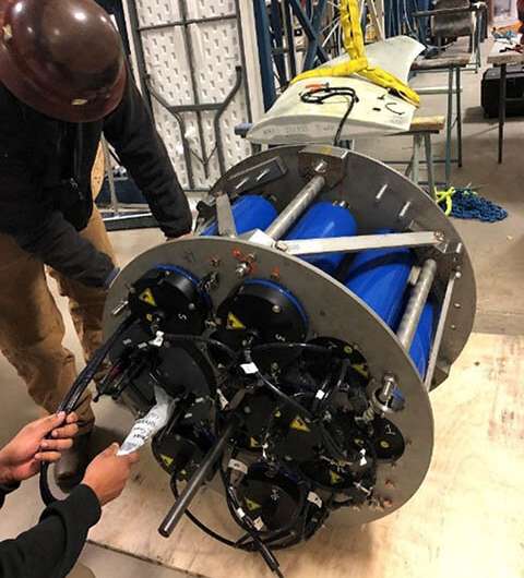 NREL's thermoplastic blade research dives deep with verdant power's tidal energy turbines