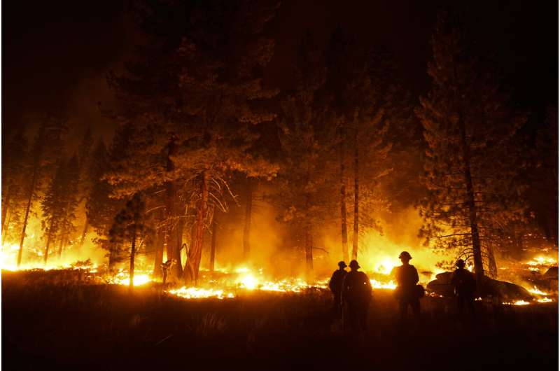 Official: Wildfire near Lake Tahoe largely kept from towns