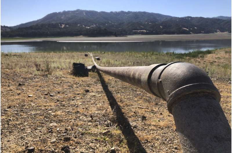 Parched Mendocino, California, implores guests to save water