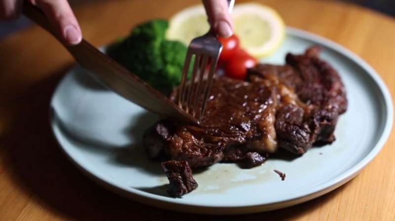 Researchers make hardened wooden knives that slice through steak