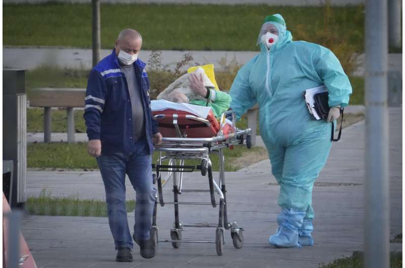 Russia's new COVID-19 infections, deaths near all-time highs