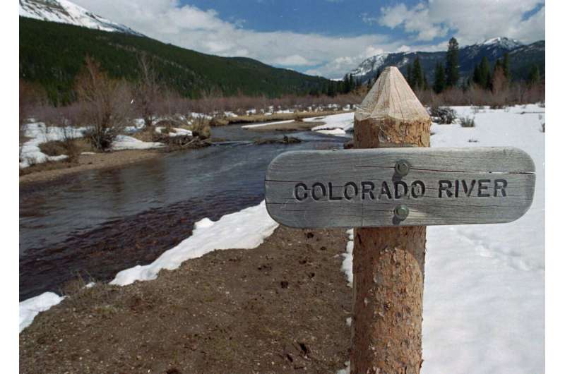 Scientists launch effort to collect water data in US West
