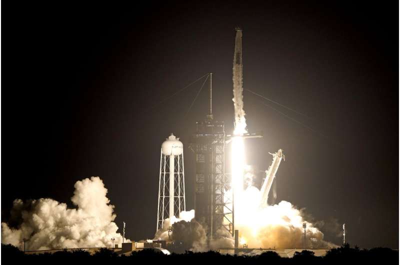 SpaceX crew launch marks 600 space travelers in 60 years