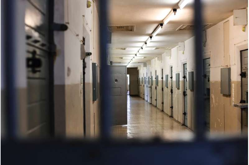 Study sheds new light on COVID-19 and mass incarceration