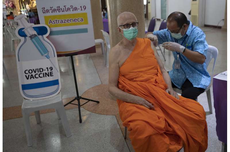 Thailand hits new daily record with nearly 1,000 virus cases
