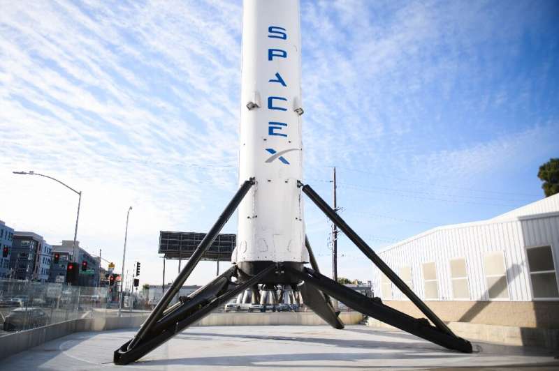 Первая ступень ракеты SpaceX Falcon 9 в феврале 2021 года в Калифорнии