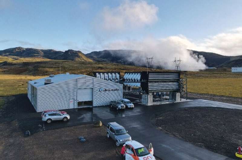 The Icelandic plant enterprise sucks carbon dioxide from the air using technology that mimics, in accelerated format, a natural 