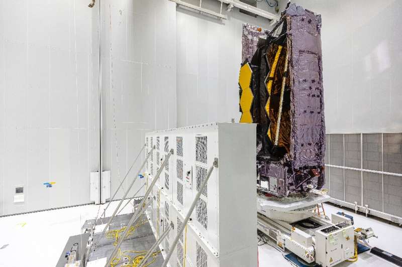 The James Webb Space Telescope stands in the S5 Payload Preparation Facility (EPCU-S5) at The Guiana Space Centre, Kourou, Frenc