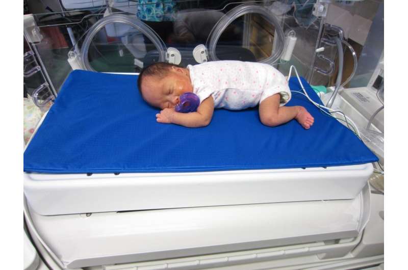 Therapeutic bed can help keep preterm newborns' brain oxygen levels stable