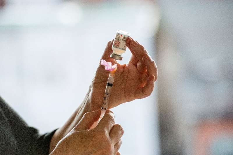 美国已经使用Moderna疫苗数周了，而欧洲药物管理局正在考虑是否批准