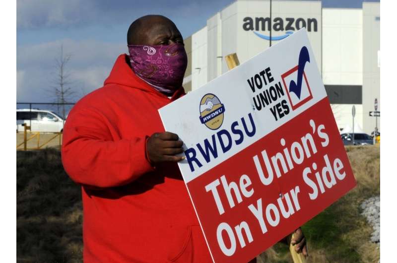 'Treating us like robots': Amazon workers seek union
