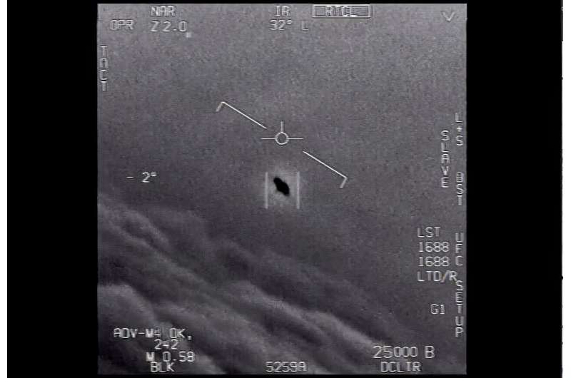 Enduring mysteries trail US report on UFOs Us-intel-report-on-ufo