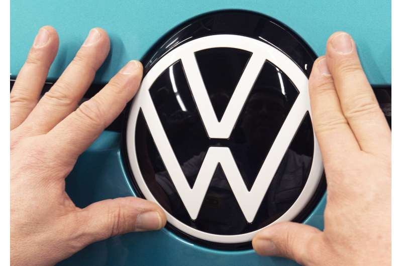 VW plans brand-name change to 'Voltswagen' in US