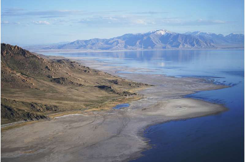 Wildlife, air quality at risk as Great Salt Lake nears low