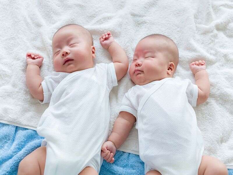2019 to 2020 saw drop in number, rate of twin births