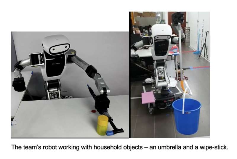 A framework that could enhance the ability of robots to use physical tools 