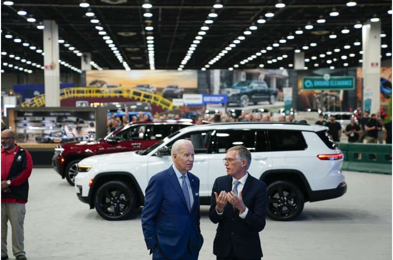 A less-glitzy Detroit auto show returns after 3-year absence