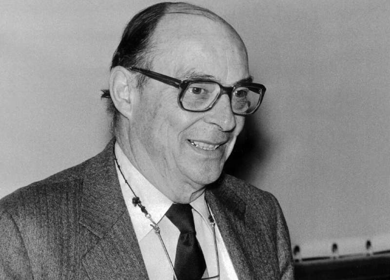 A portrait taken December 1975 of US physicist John Bardeen (1908-91) during a trip to Finland. Bardeen with William B. Shockley