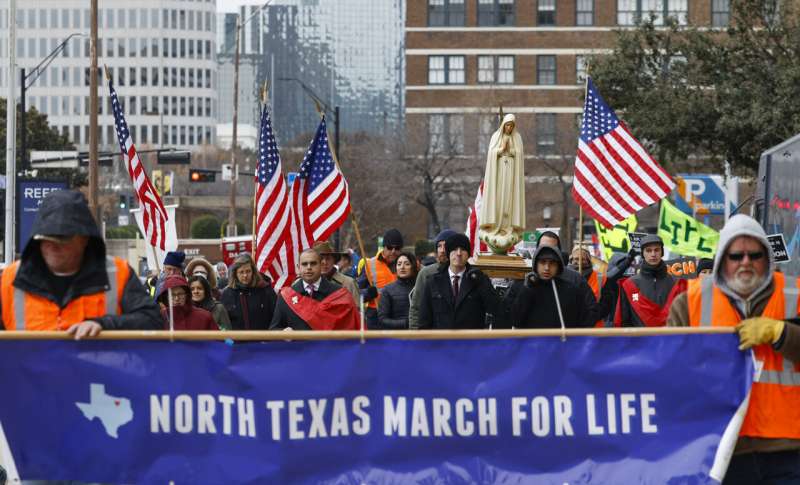 Abortions in Texas fell 60% in 1st month under new limits