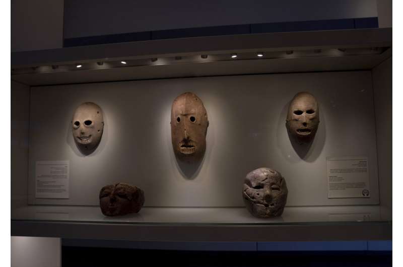 Billionaire's looted art still on display at Israel Museum