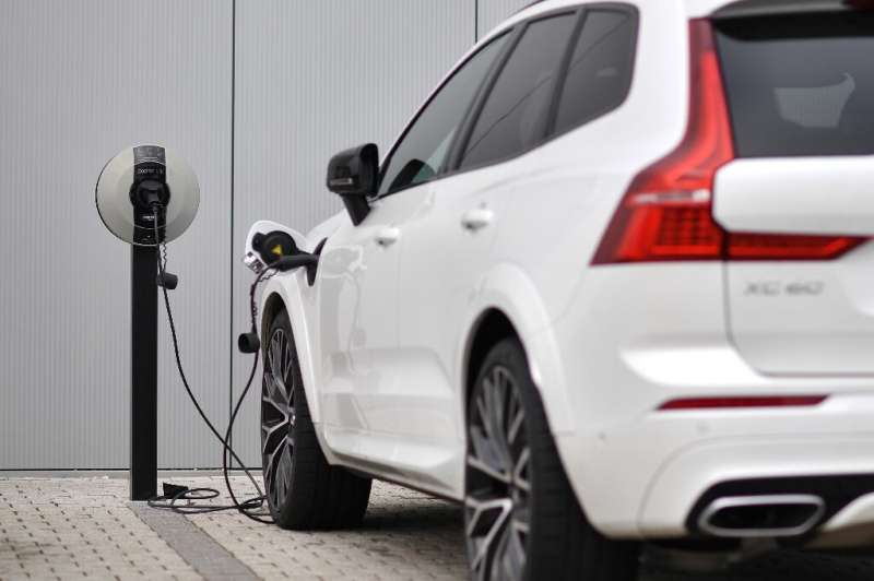 Britain's Department for Transport said it will end the current £1,500 ($1,800) subsidy for buyers of new plug-in cars as it foc