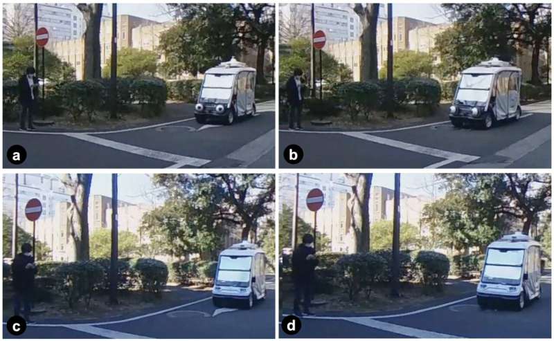 Can eyes on self-driving cars reduce accidents?