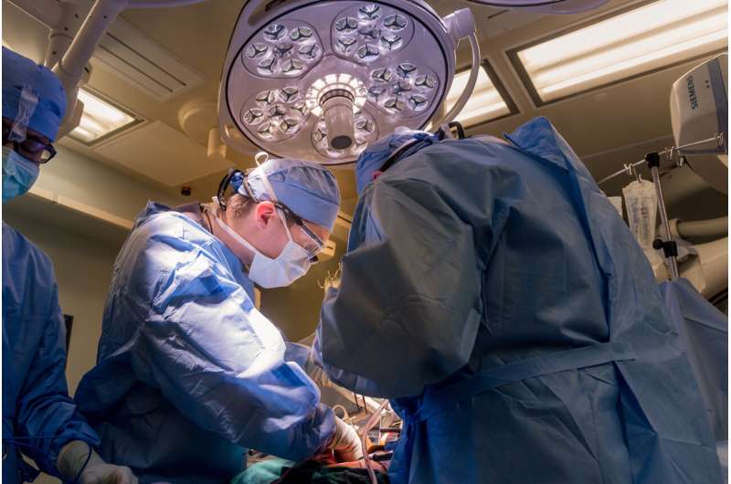 Cancer patients face greater risks from abdominal aneurysm repair